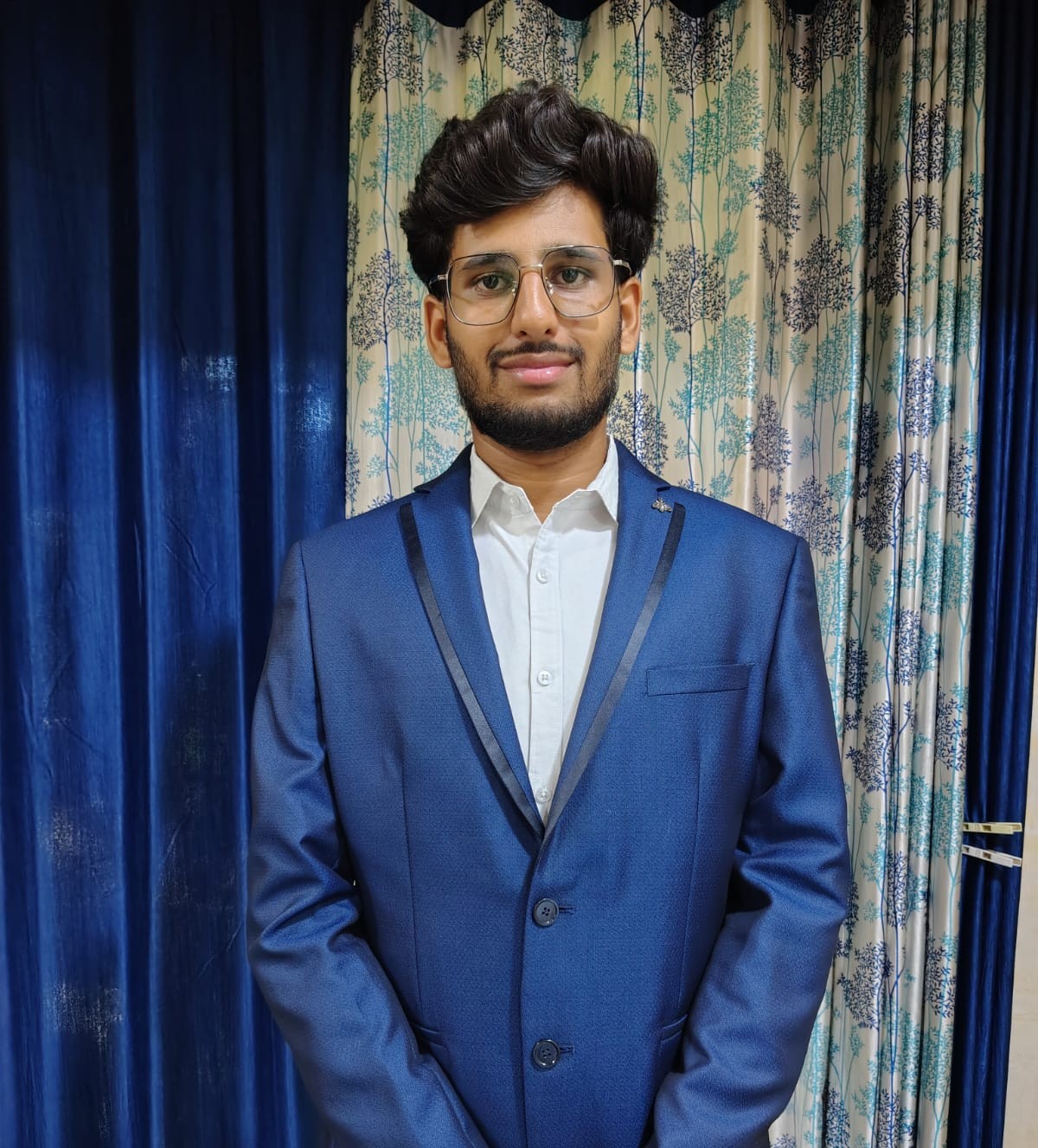 VIGHNESH
